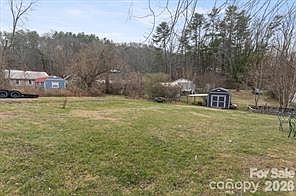 1st image of 14 Sycamore Dr