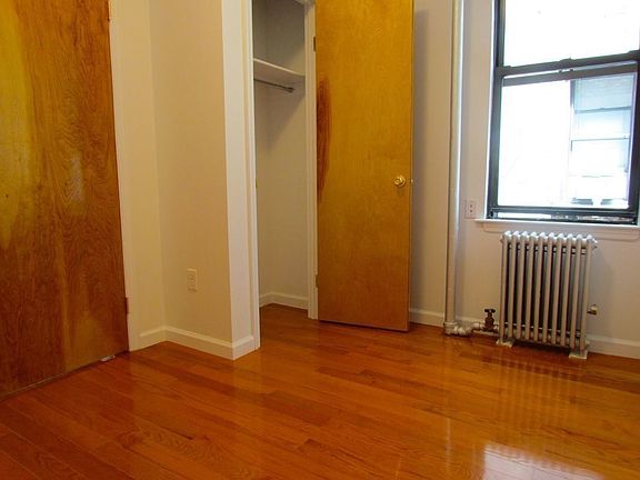 2nd image of 210 Thompson St APT 4ES