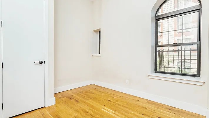 Rented by Nooklyn NYC LLC | media 32