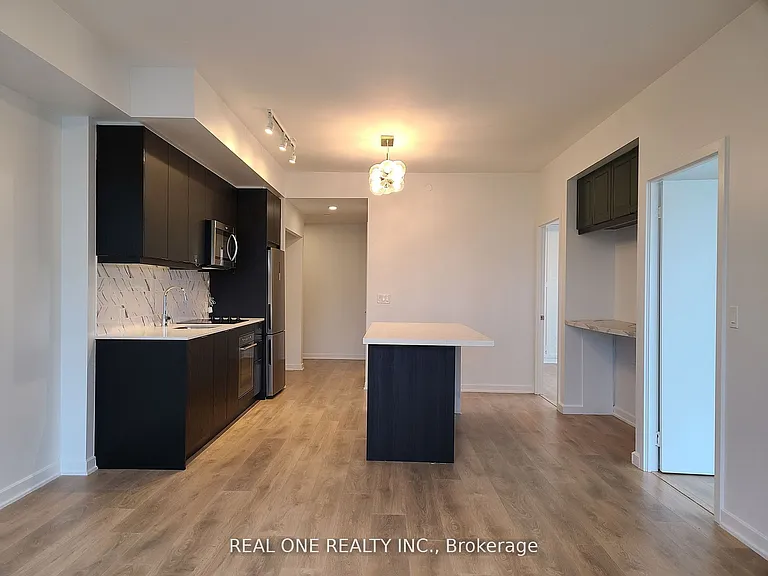 38 Forest Manor Rd #702 — Photo 4