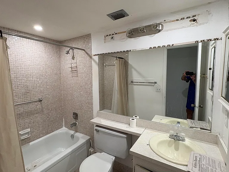 497 Mansfield Dr #L — Photo 6