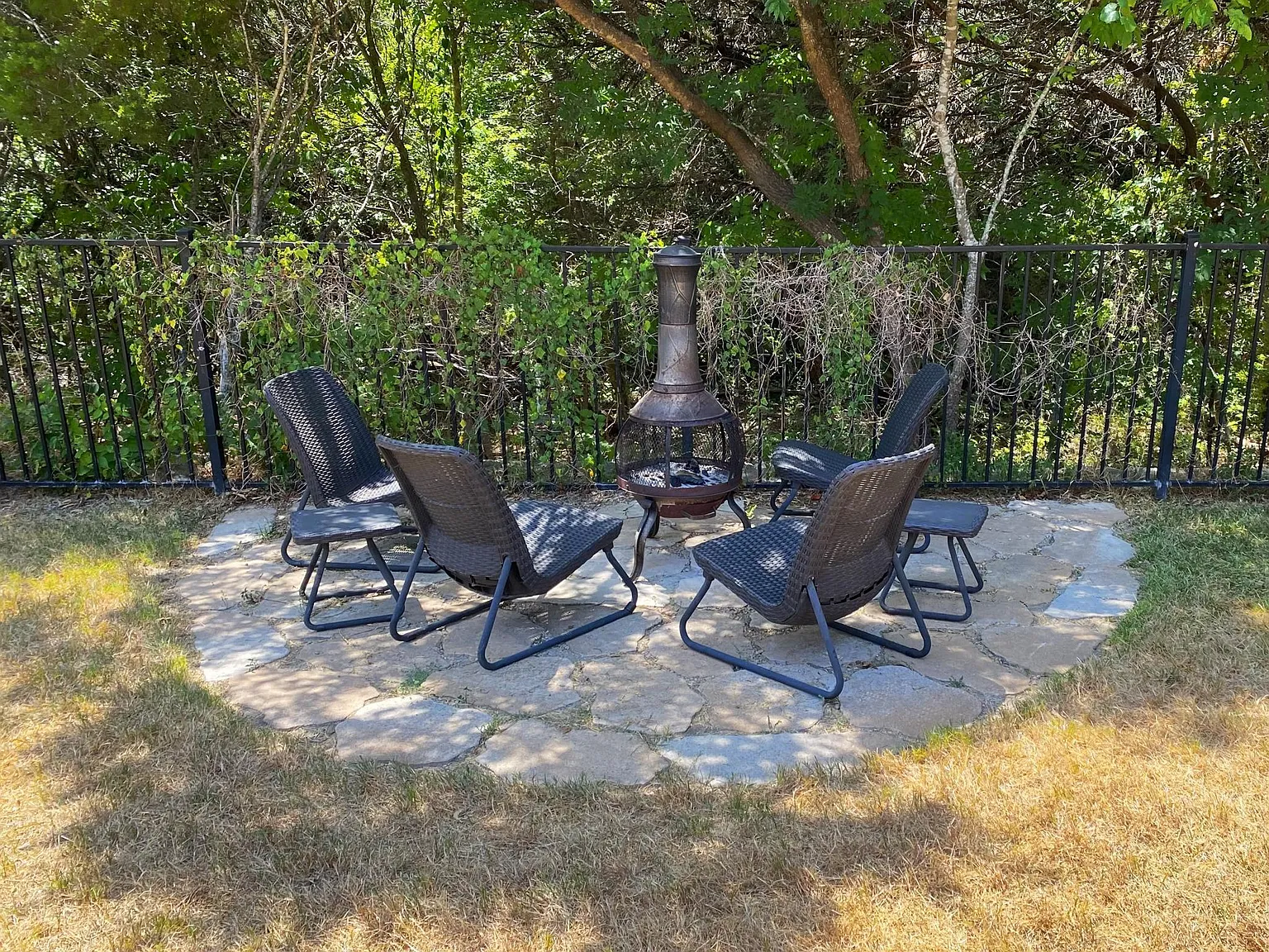 1607 Melissa Oaks Ln — Photo 4