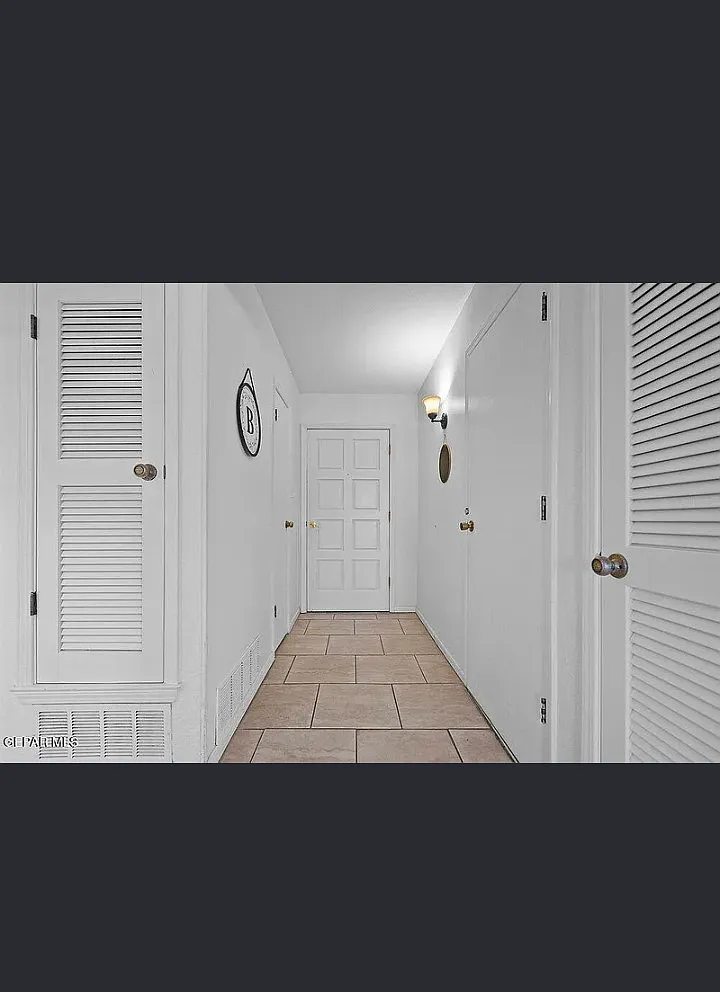 4 bed, 1907 sqft, $1,950 — Photo 4