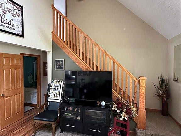 5th image of 5858 Semoff Dr