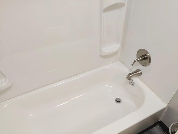 5th image of 4626 Erie Ave APT 4