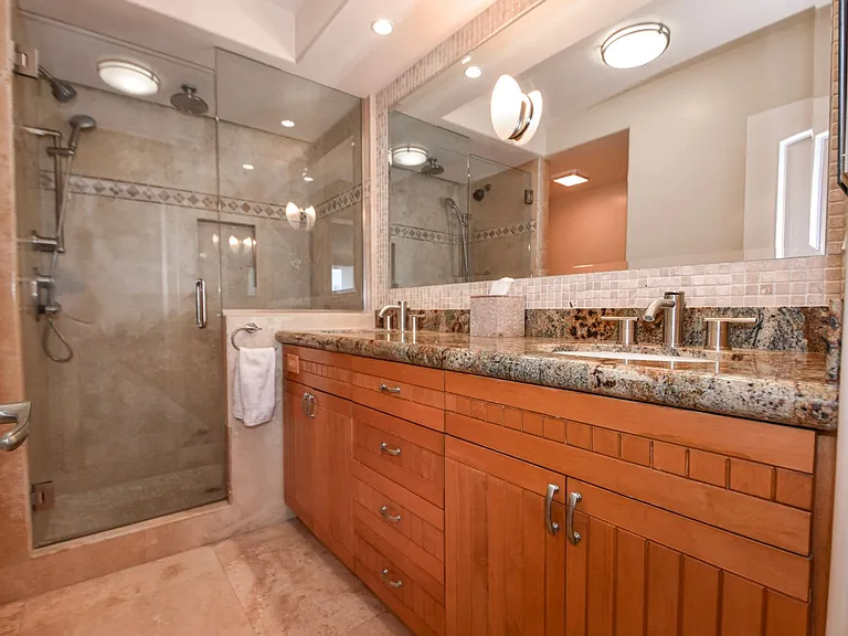 1810 Avenida Del Mundo #1607 — Photo 14