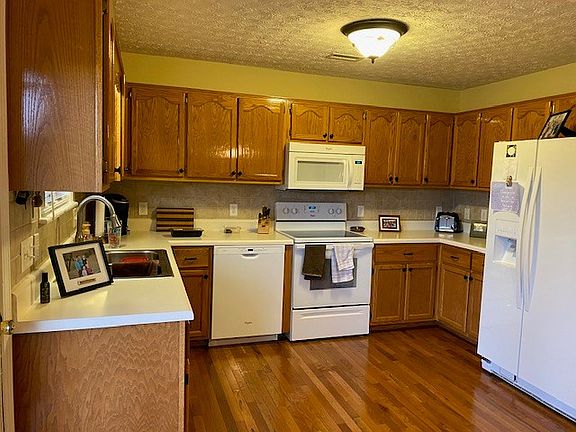 4th image of 4543 Meadow Cir