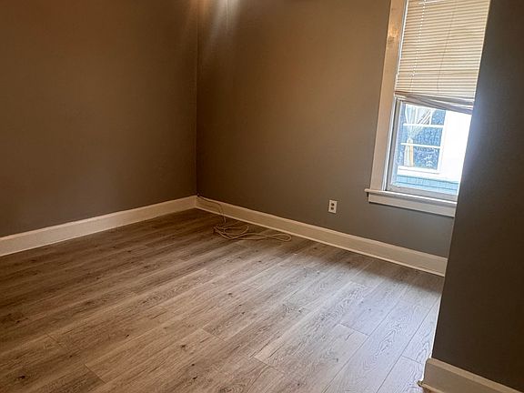 3rd image of 14 Linden Ave #2