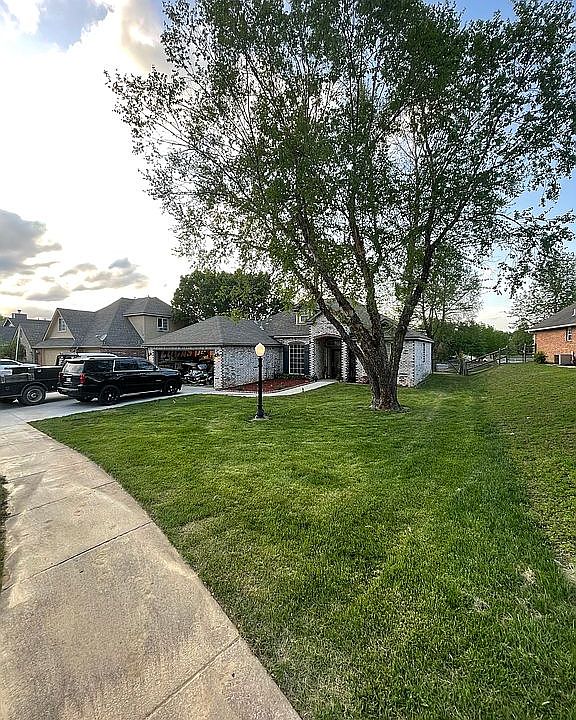 1st image of 10771 E 142nd Pl N