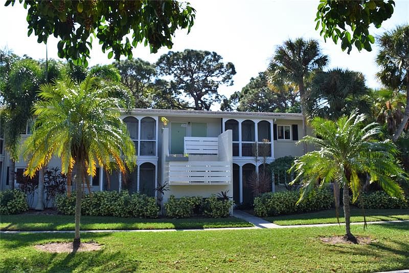 1st image of 2304 Ringling Blvd APT 207