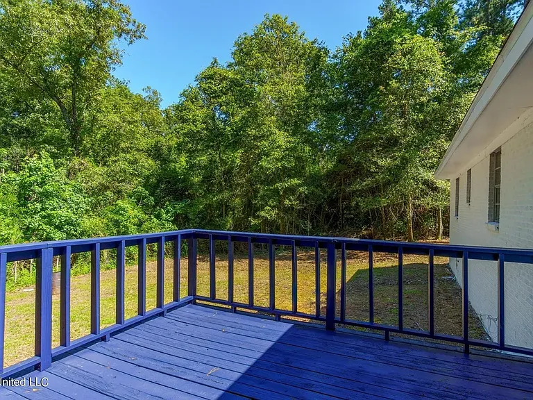 2432 Monroe Rd — Photo 11