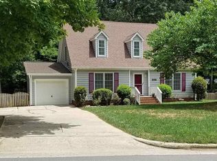 206 Wendy Ct, Cary, NC 27511