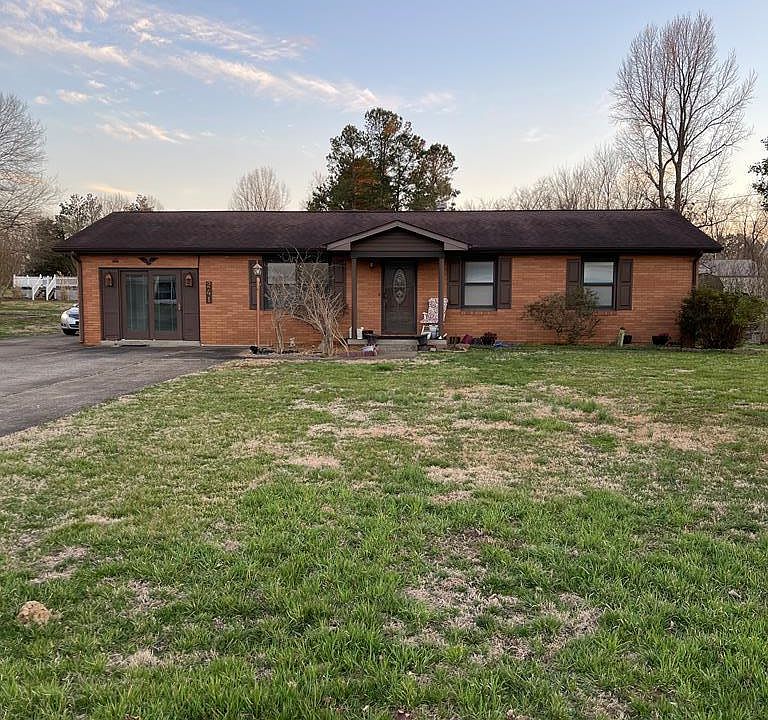1st image of 241 Eastview Dr