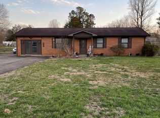 241 Eastview Dr, Madisonville, KY 42431