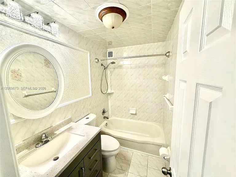 3922 NE 166th St #S306 — Photo 10