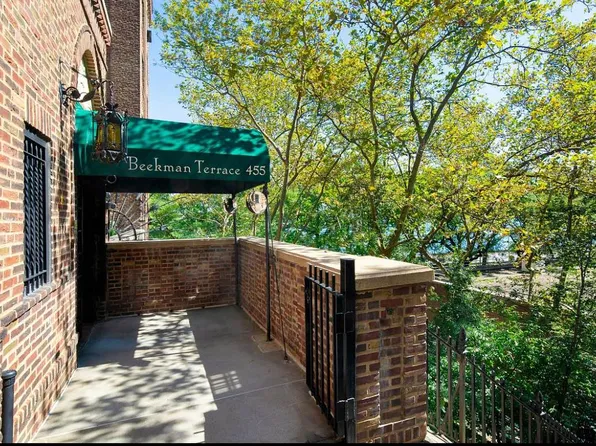 455 East 51st Street 5F image 19 of 19