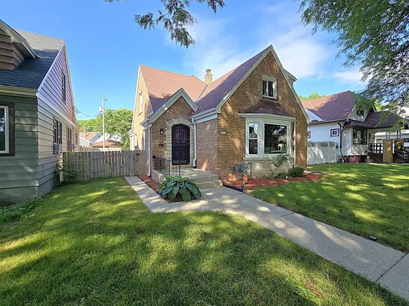 4937 West Medford AVENUE, Milwaukee, WI 53216