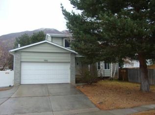 7951 S Oakledge Rd, Cottonwood Heights, UT 84121