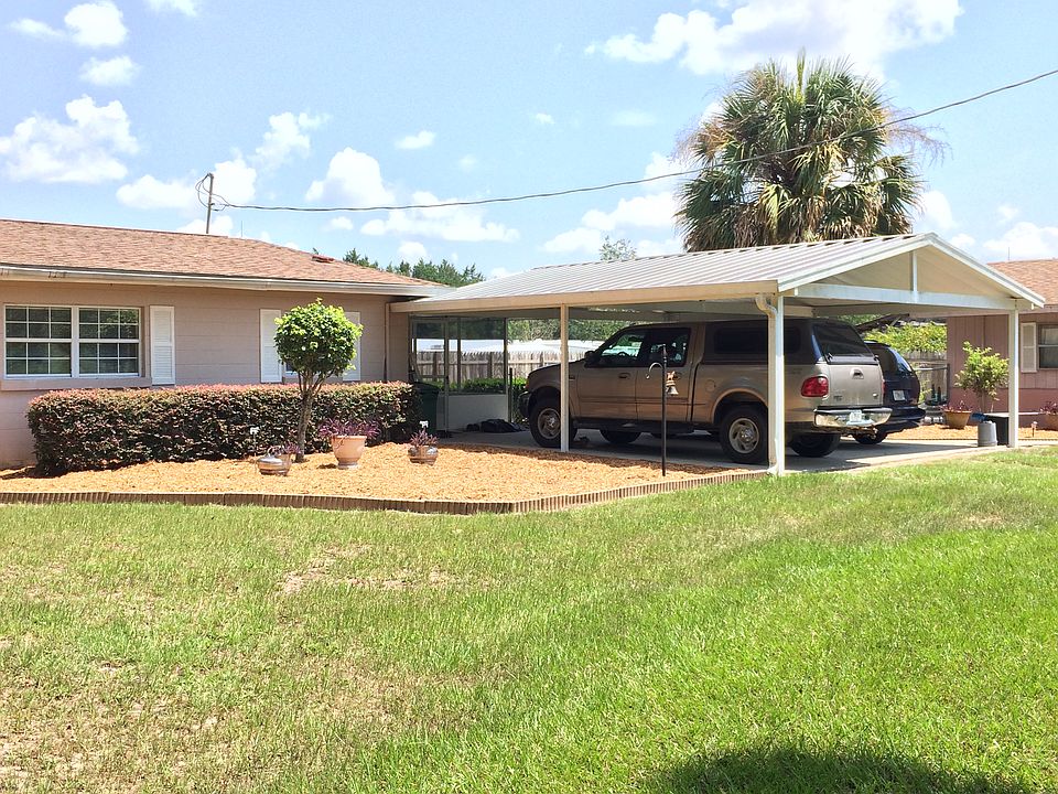  Entry porch, Double carport