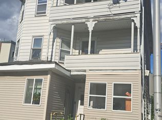 4 Plum St #3, Worcester, MA 01604