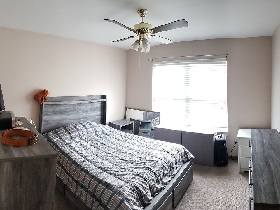 2nd image of 14142 S Monticello Cir