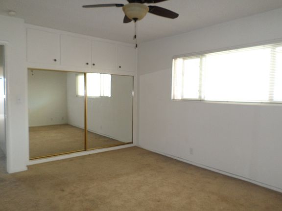 5th image of 215 6th St APT C