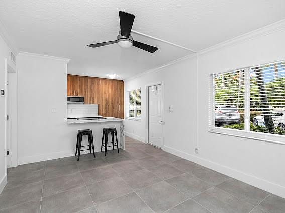 5th image of 1311 NE 18th Street #103