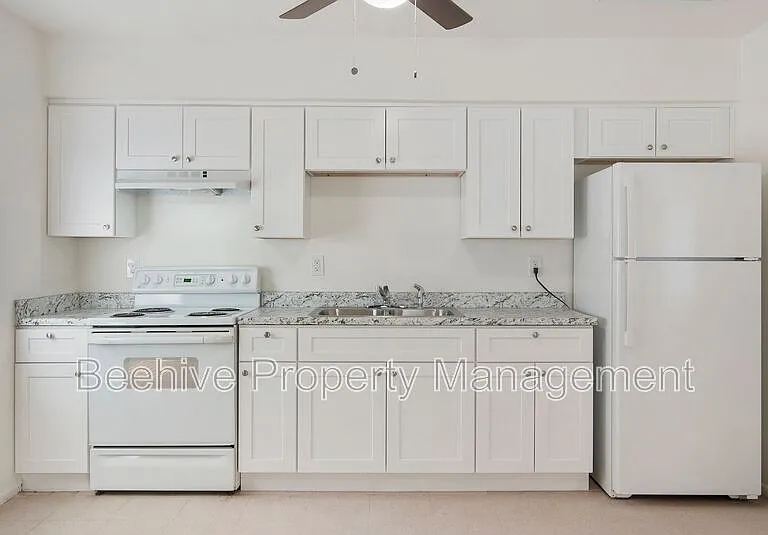 1429 E Fillmore St #7 — Photo 4
