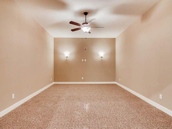 5th image of 2807 Silver Falls Ln