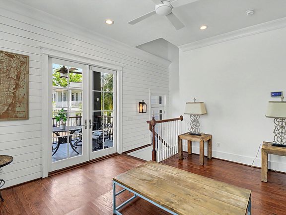4th image of 55 Morris St #B