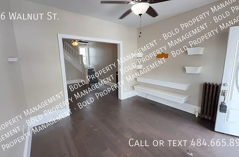 906 Walnut St — Photo 5