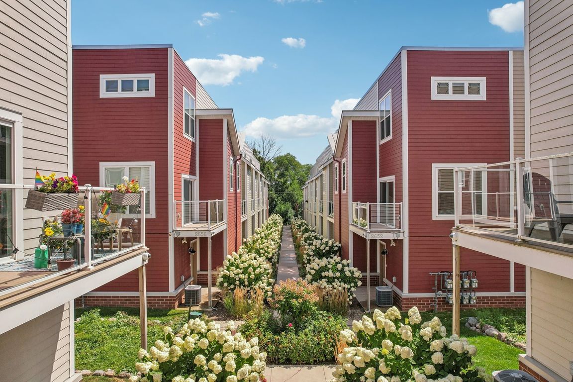 Row House 31 Exterior