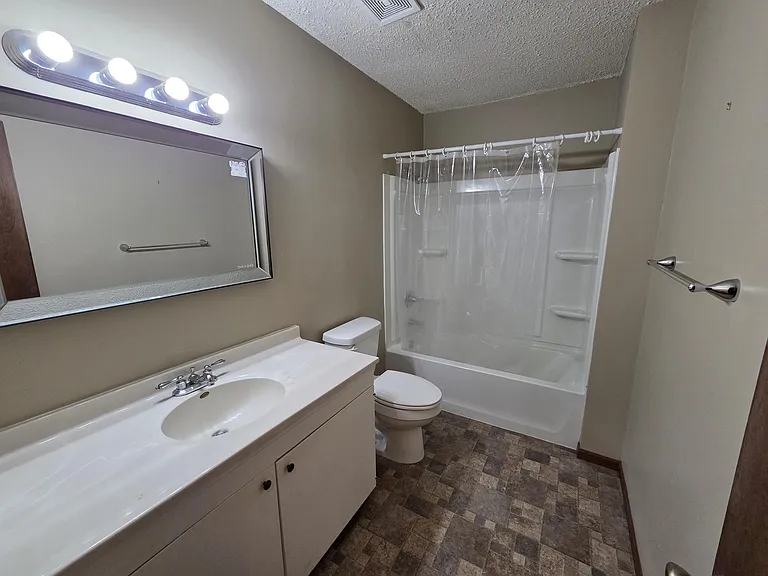 2727 W Maple St #2727 — Photo 5