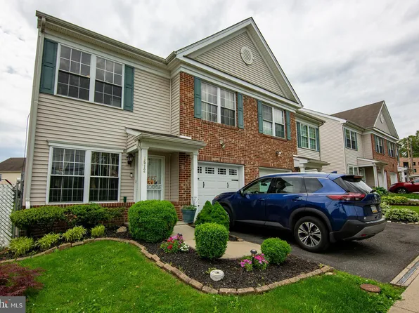 1512 E Wingohocking St, Philadelphia, PA 19124