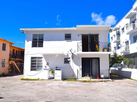 5th image of 1252 NW 5th St Unit 6