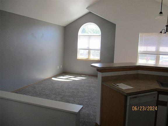 5th image of 727A Skyla Ct