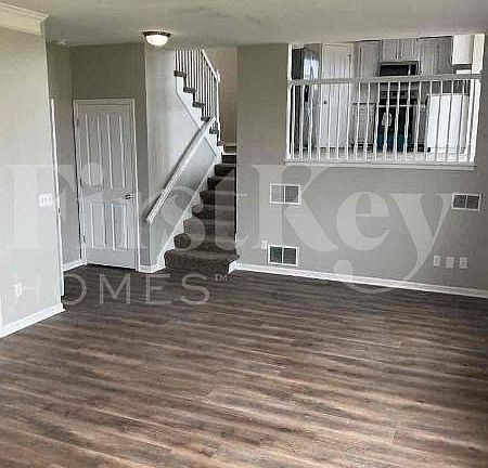 3rd image of 8915 NE 101st St