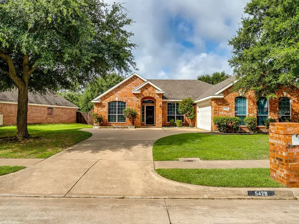 5429 Old Blush Dr, Midlothian, TX 76065