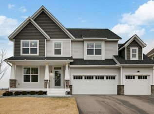 11878 32nd St N, Lake Elmo, MN 55042