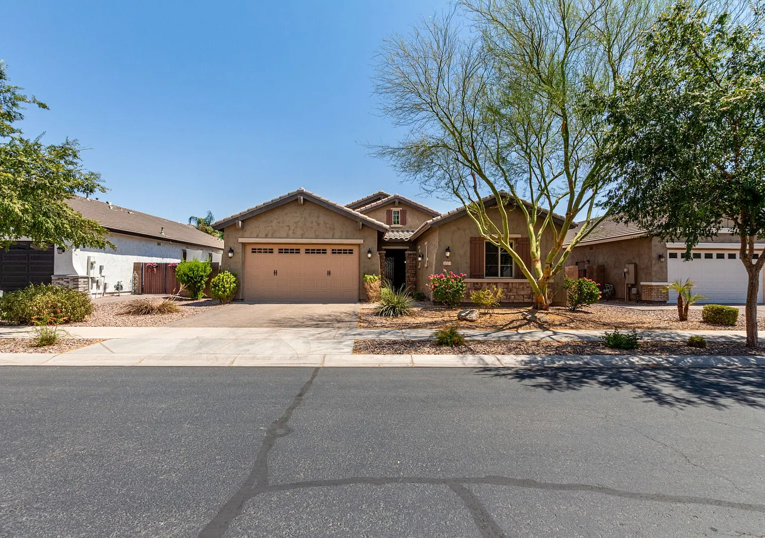 4 bedroom rental Queen Creek — Photo 2