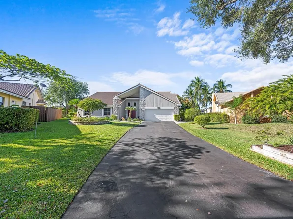 11180 SW 1st Street, Coral Springs, FL 33071