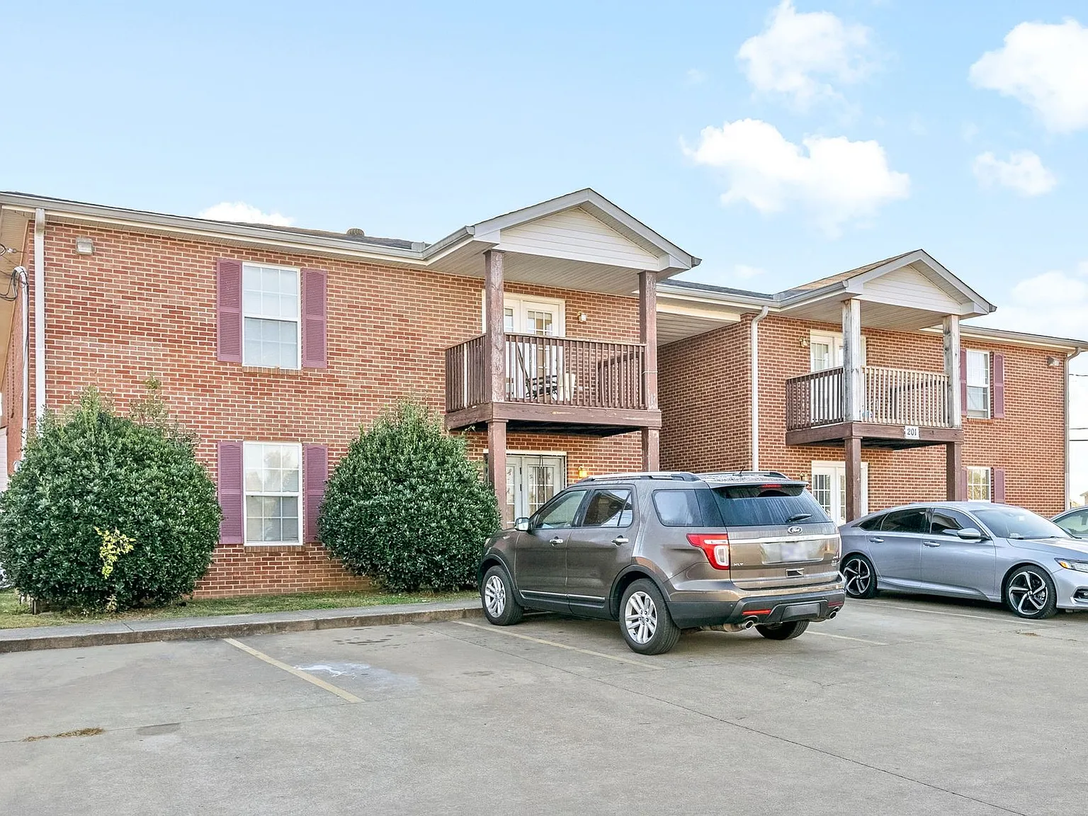 2 Bedroom Apartment For Rent Near Post! — Photo 3
