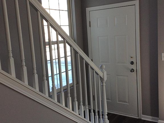 4th image of 5014 Elmira Ct