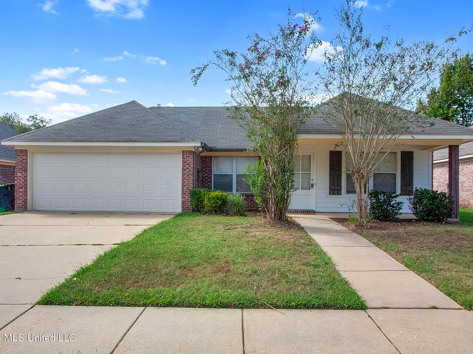 163 Blackstone Cir