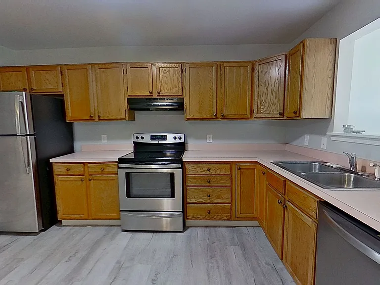 234 Dade Ct — Photo 2