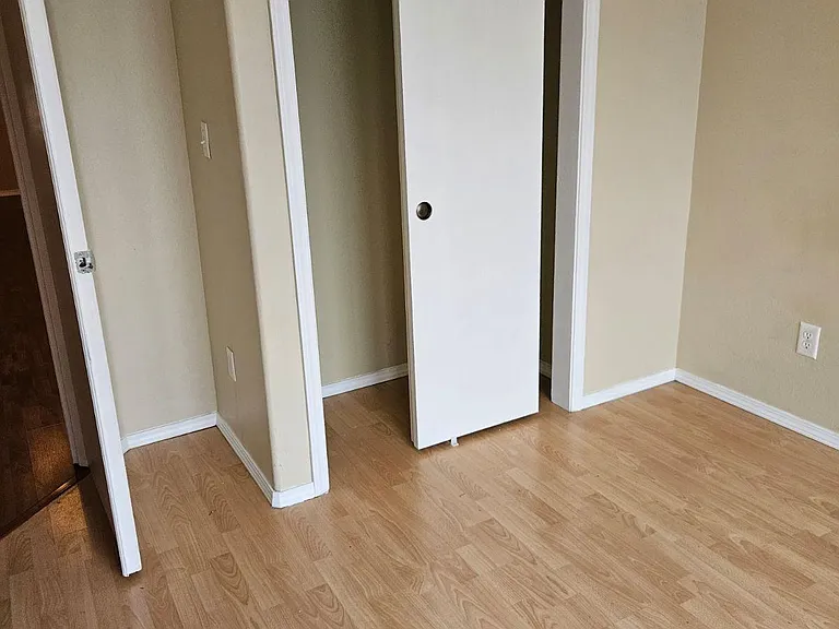 1320 NW 19th Ct — Photo 14