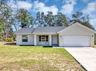 1 Malauka Course Ter, Ocklawaha, FL 32179