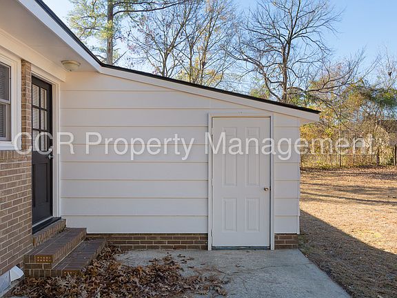 4th image of 302 Grafton Ave