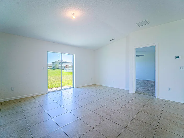 788 Worlington Ln — Photo 8