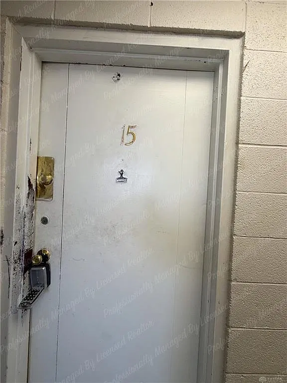 1 bed, 1.0 bath, $795 — Photo 2